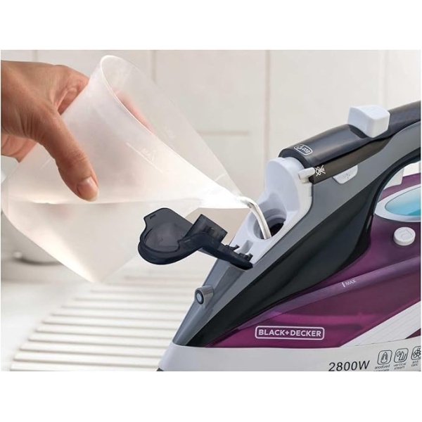 Black & Decker Digital Steam Iron, 2800 Watt, Multicolor - X2250-B5 - Image 3