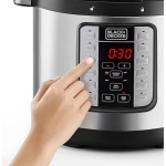 ⁦حلة بخار سمارت بلاك اند ديكر 1000 ، 7 في 1، 6 لتر، حلة ضغط كهربائية ذكية قابلة للبرمجة، اسود-فضي - PCP1000-B5، ضمان لمدة عامين، 6 لتر، فولاذ مقاوم للصدأ، 6.0 ليتر⁩ - الصورة ⁦2⁩